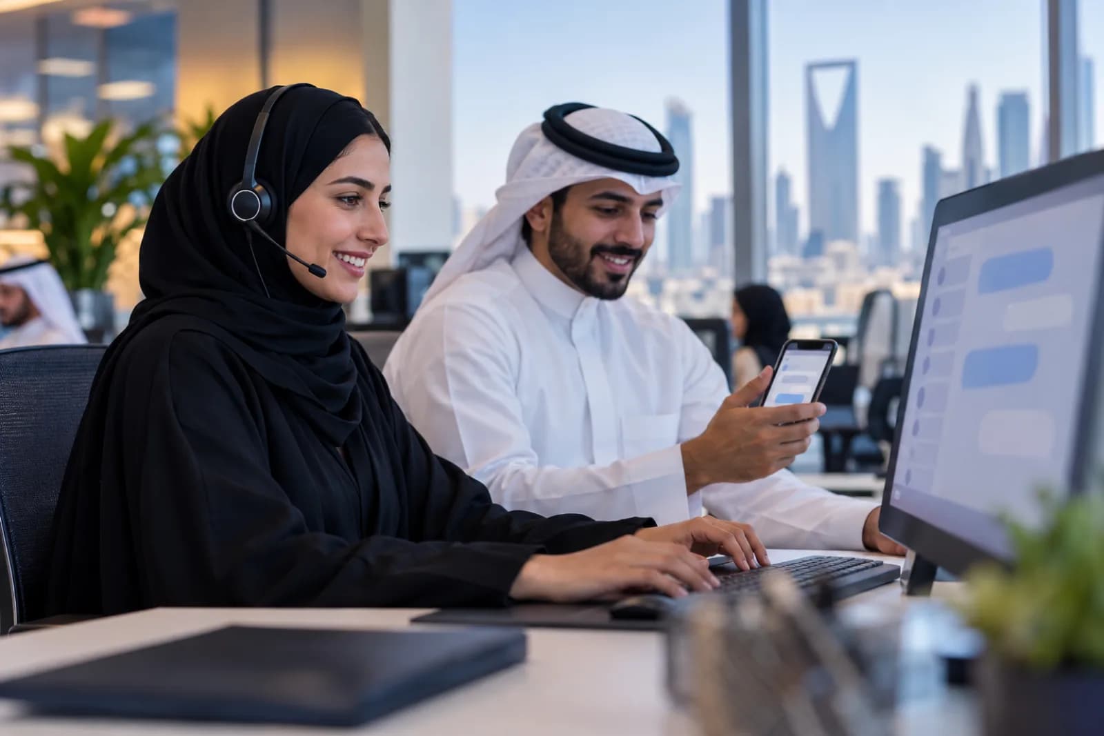 حلول واتساب وCRM